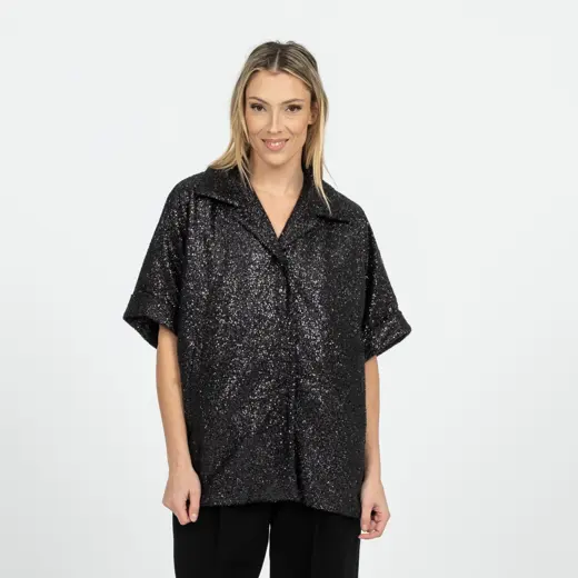 Aurelia must sädelev vest